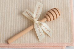 Elegant Rosh Hashanah Celebration Gift Basket 7